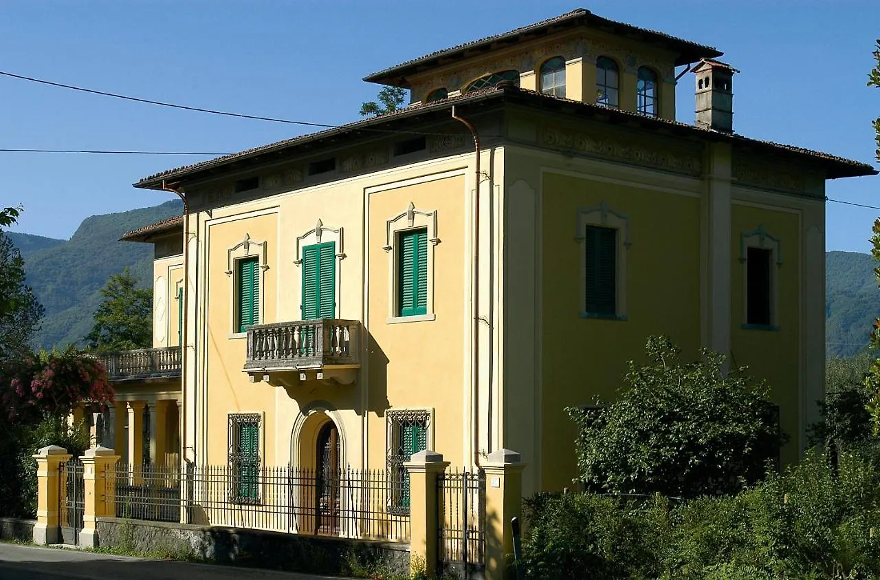 Villa Pieroni - Barga Castelvecchio Pascoli Włochy