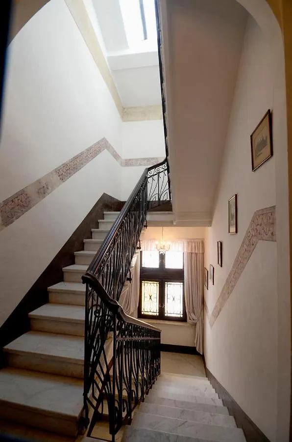 Villa Pieroni - Barga Castelvecchio Pascoli Włochy