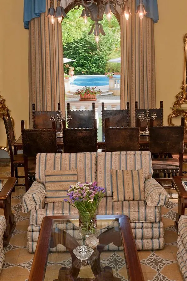 Villa Pieroni - Barga Castelvecchio Pascoli