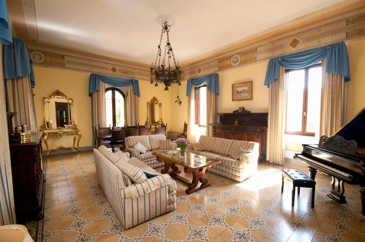 Villa Pieroni - Barga Castelvecchio Pascoli